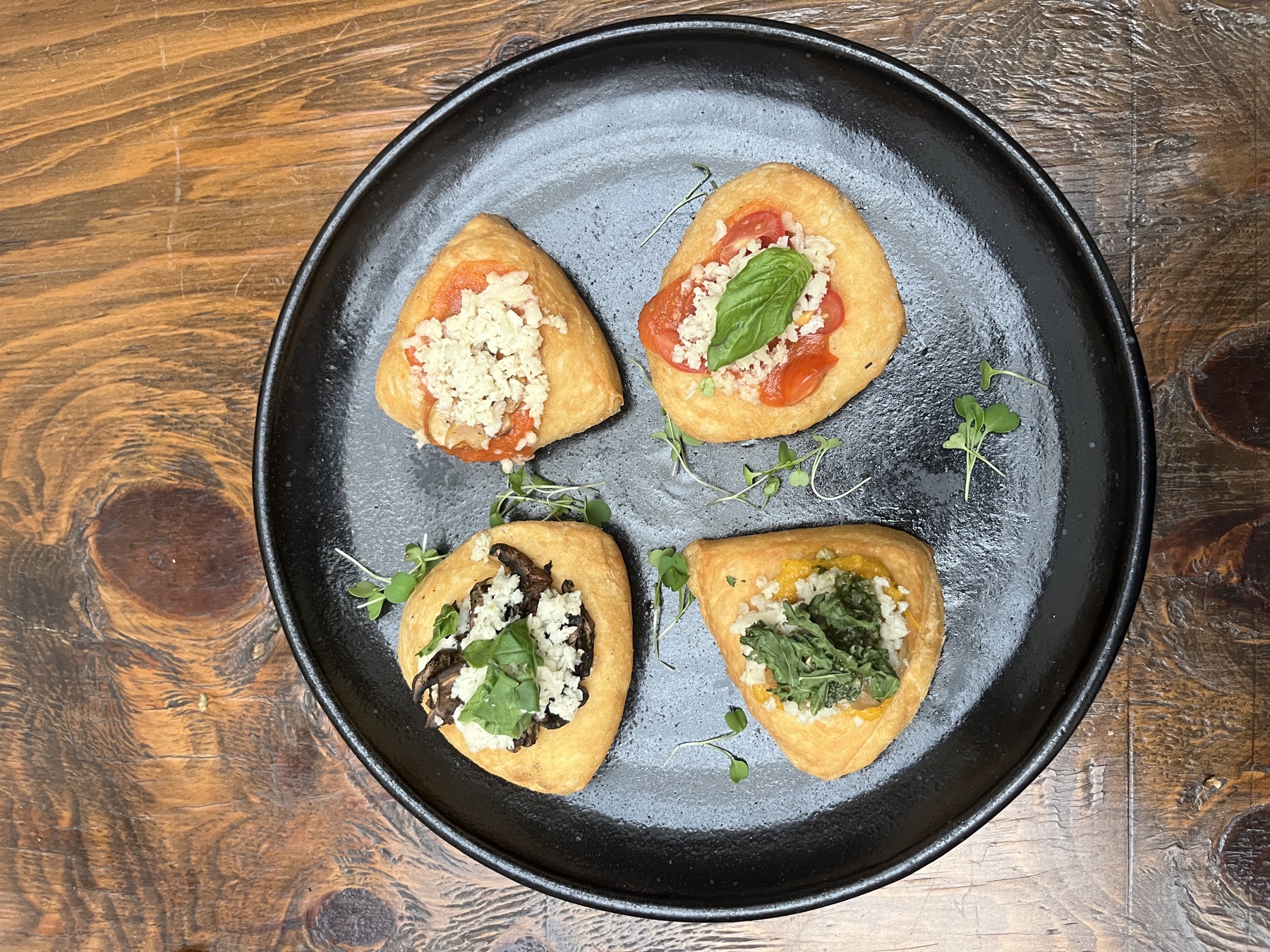Mini pizzas fritas